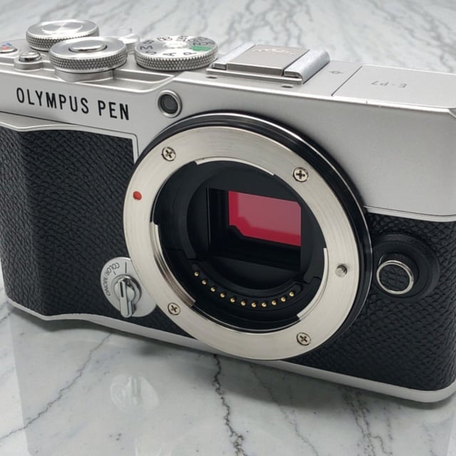 OLYMPUS PEN E-P7 ボディ