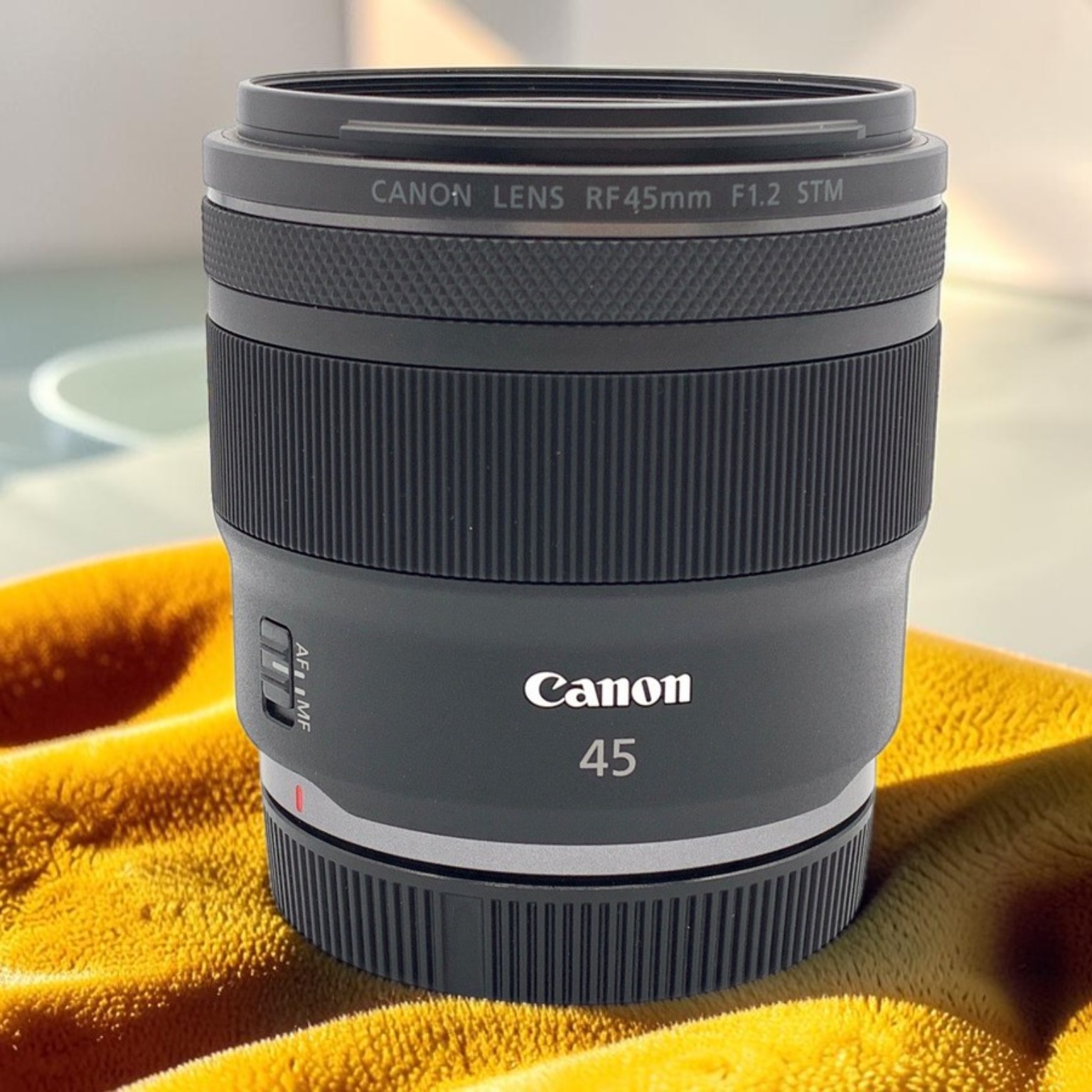 Canon RF45mm F1.2 STMの中古 (美品)・¥53,590 by revin | みんなのカメラ