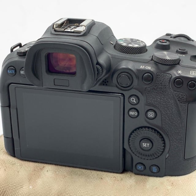 EOS R6 ボディ