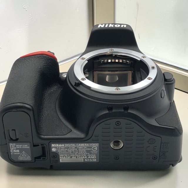 D5600 ボディ