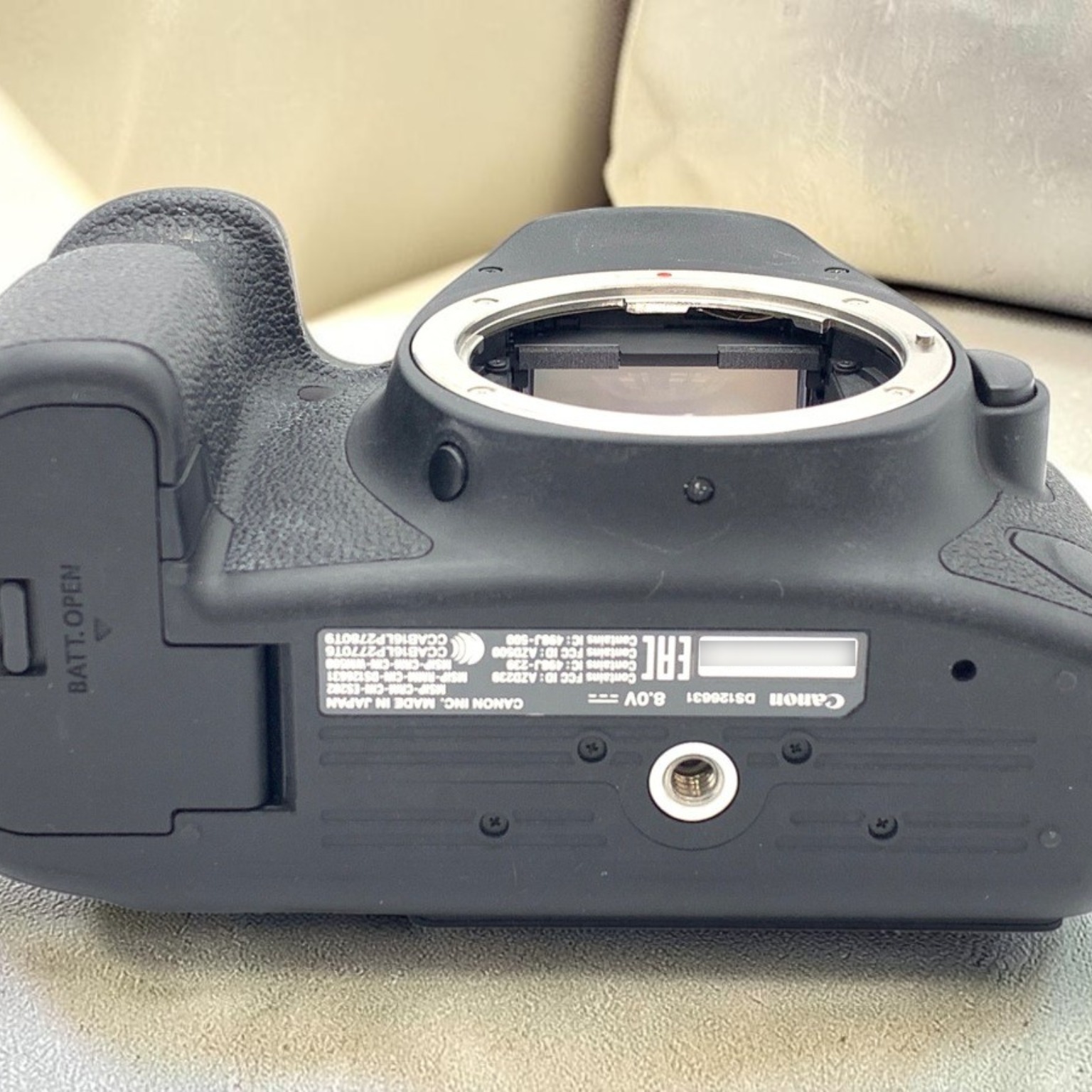 Canon EOS 6D Mark II ボディの中古 (美品)・¥89,920 by tenna