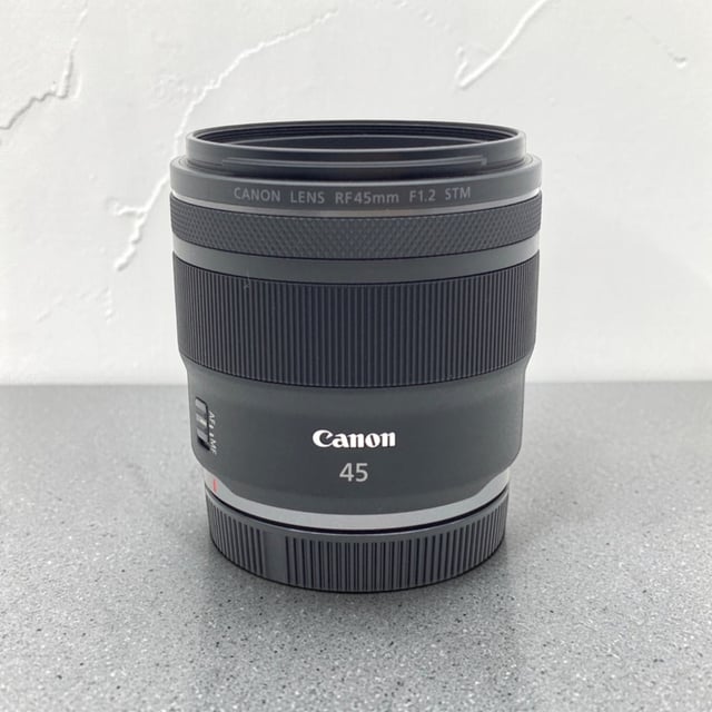 RF45mm F1.2 STM