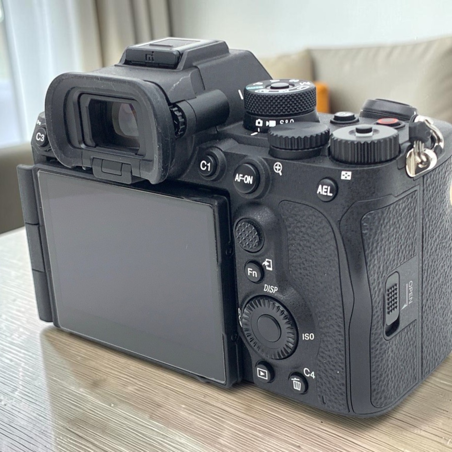 SONY α7R V ILCE-7RM5 ボディの新品/中古の在庫一覧 | みんなのカメラ
