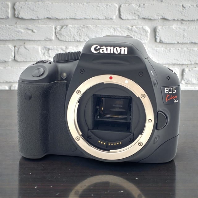 EOS Kiss X4 ボディ