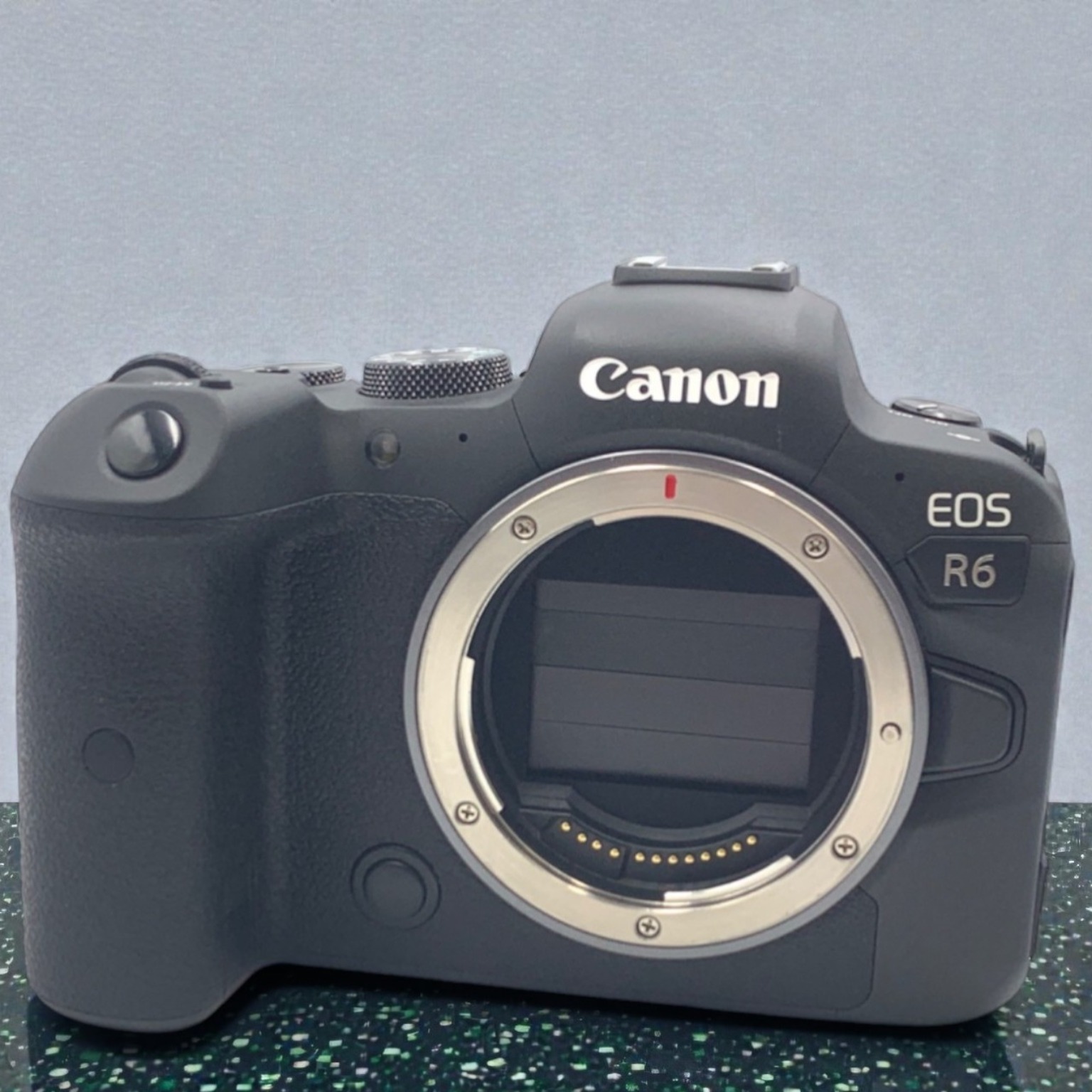 Canon EOS R6 ボディの新品/中古を買うならみんなのカメラ