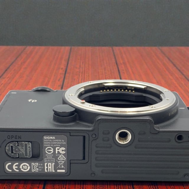 SIGMA fp ボディ