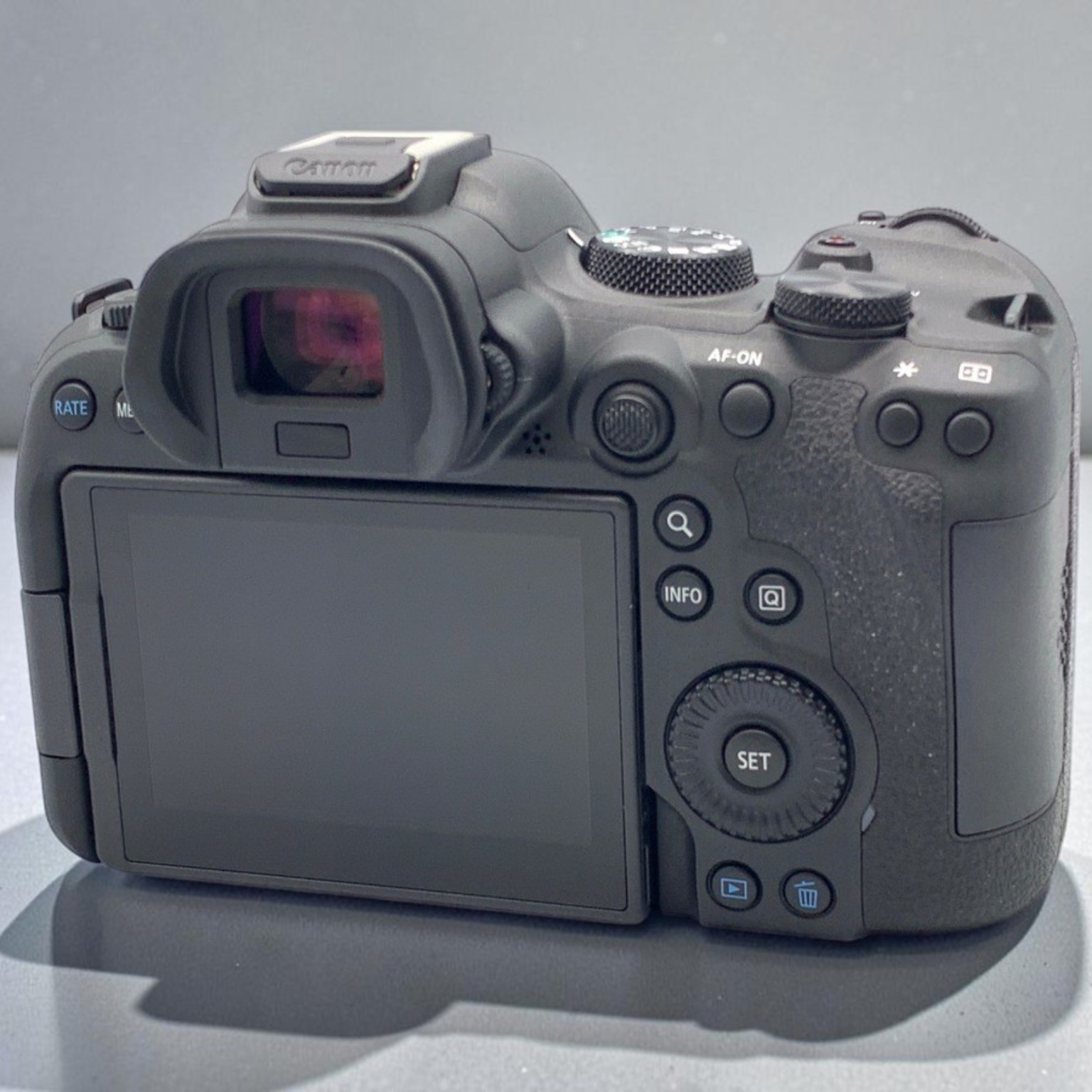 Canon EOS R6 Mark II ボディの新品/中古の在庫一覧 | みんなのカメラ