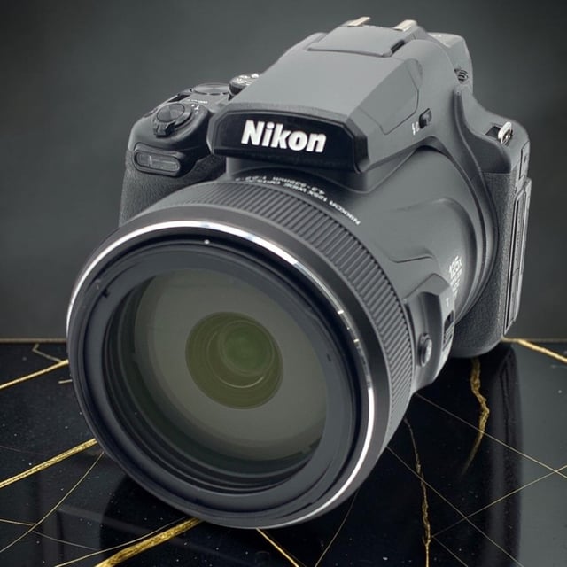 COOLPIX P1000