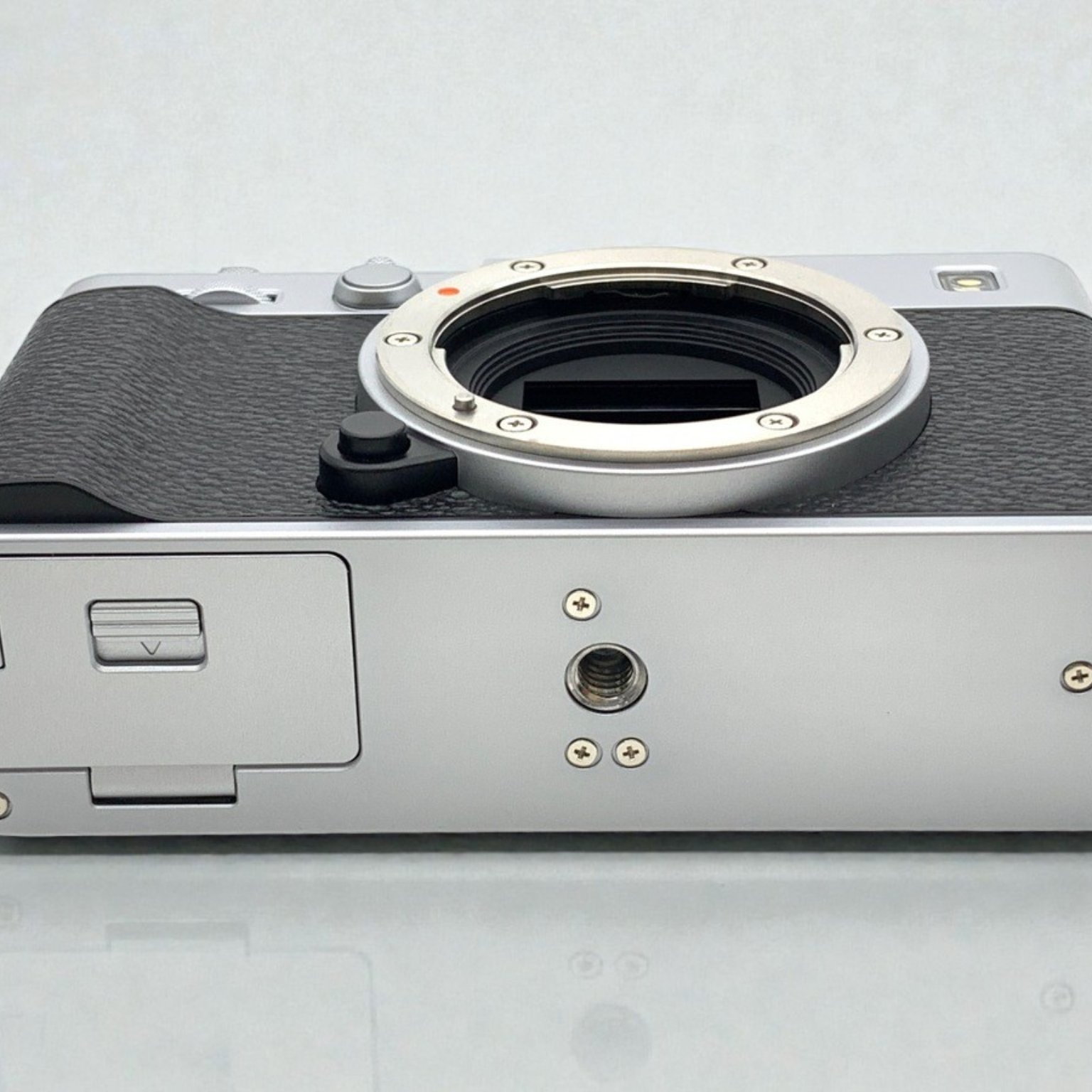 富士フイルム X-E5 ボディ 