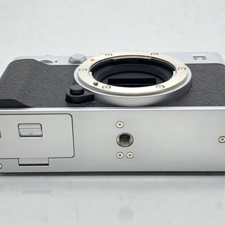 X-E5 ボディ "シルバー"