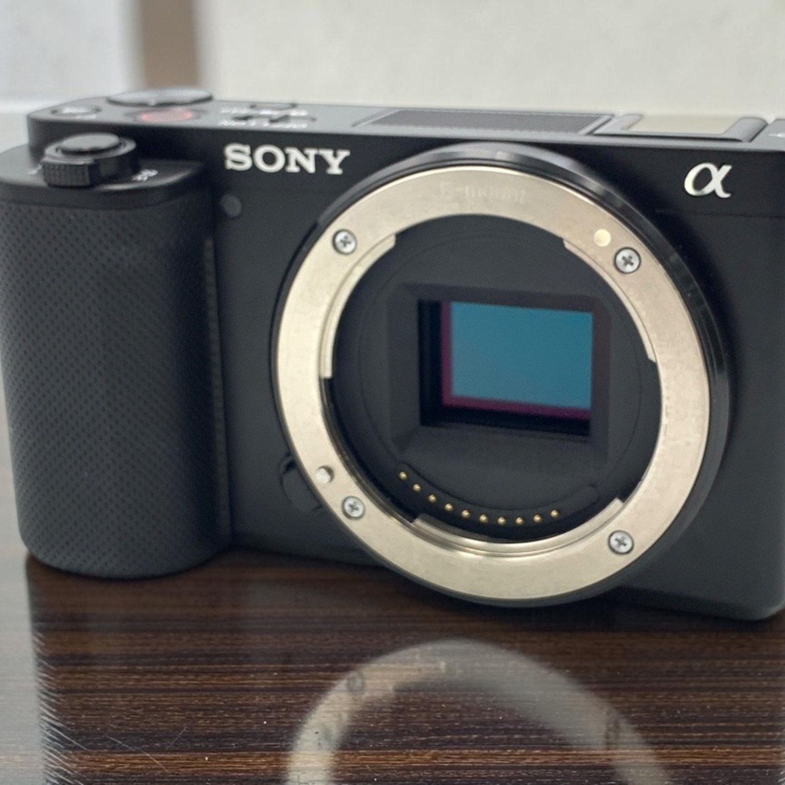 SONY VLOGCAM ZV-E10 ボディ 