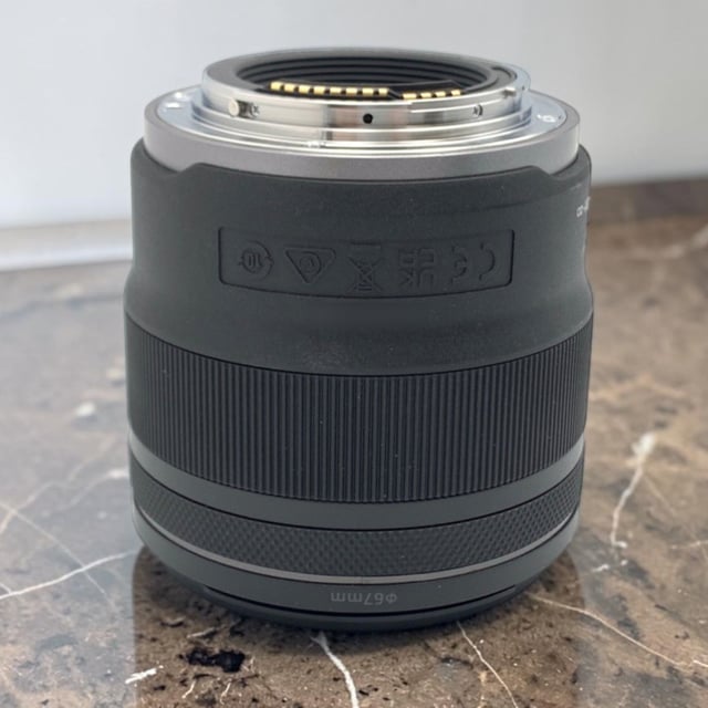 RF45mm F1.2 STM