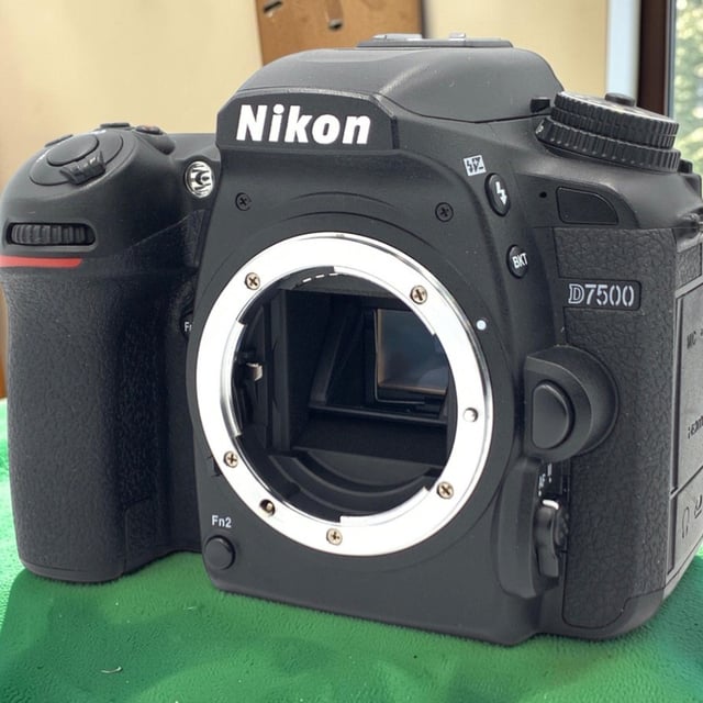 D7500 ボディ