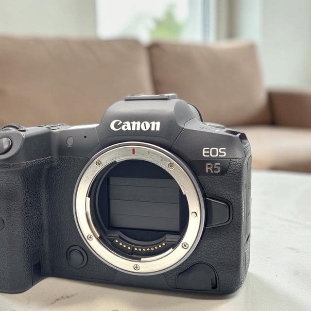 EOS R5 ボディ