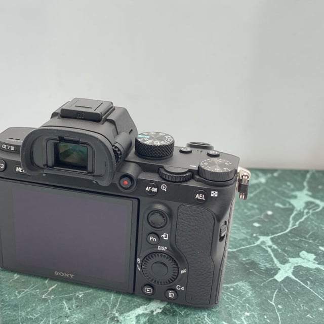 α7 III ILCE-7M3 ボディ