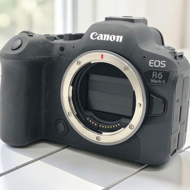 EOS R6 Mark II ボディ