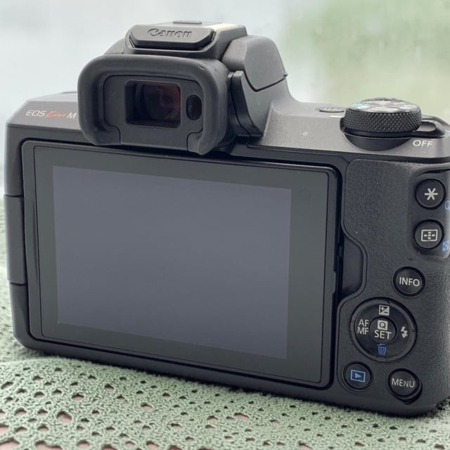 EOS Kiss M ボディ "ブラック"