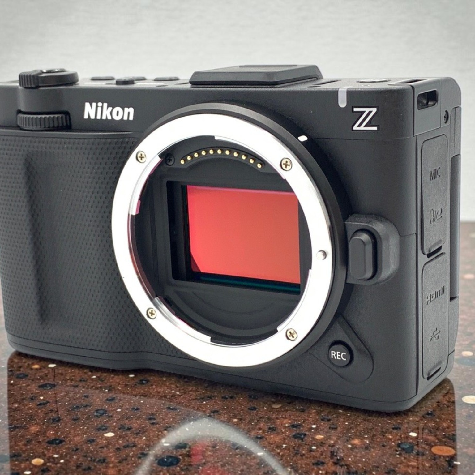 ニコン ZR ボディの新品/中古の在庫一覧 | みんなのカメラ