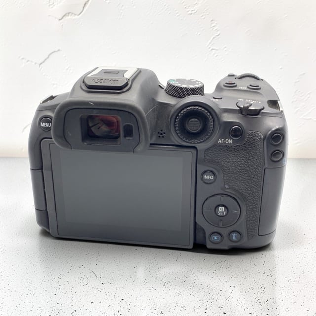 EOS R7 ボディ