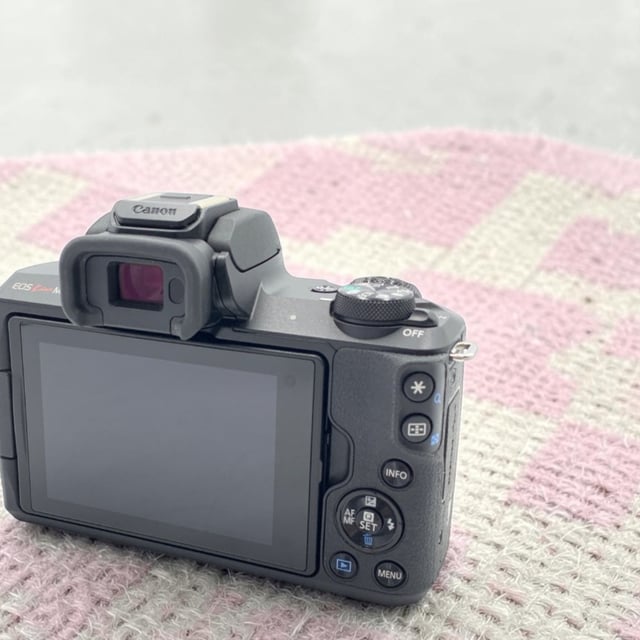 EOS Kiss M ボディ "ブラック"