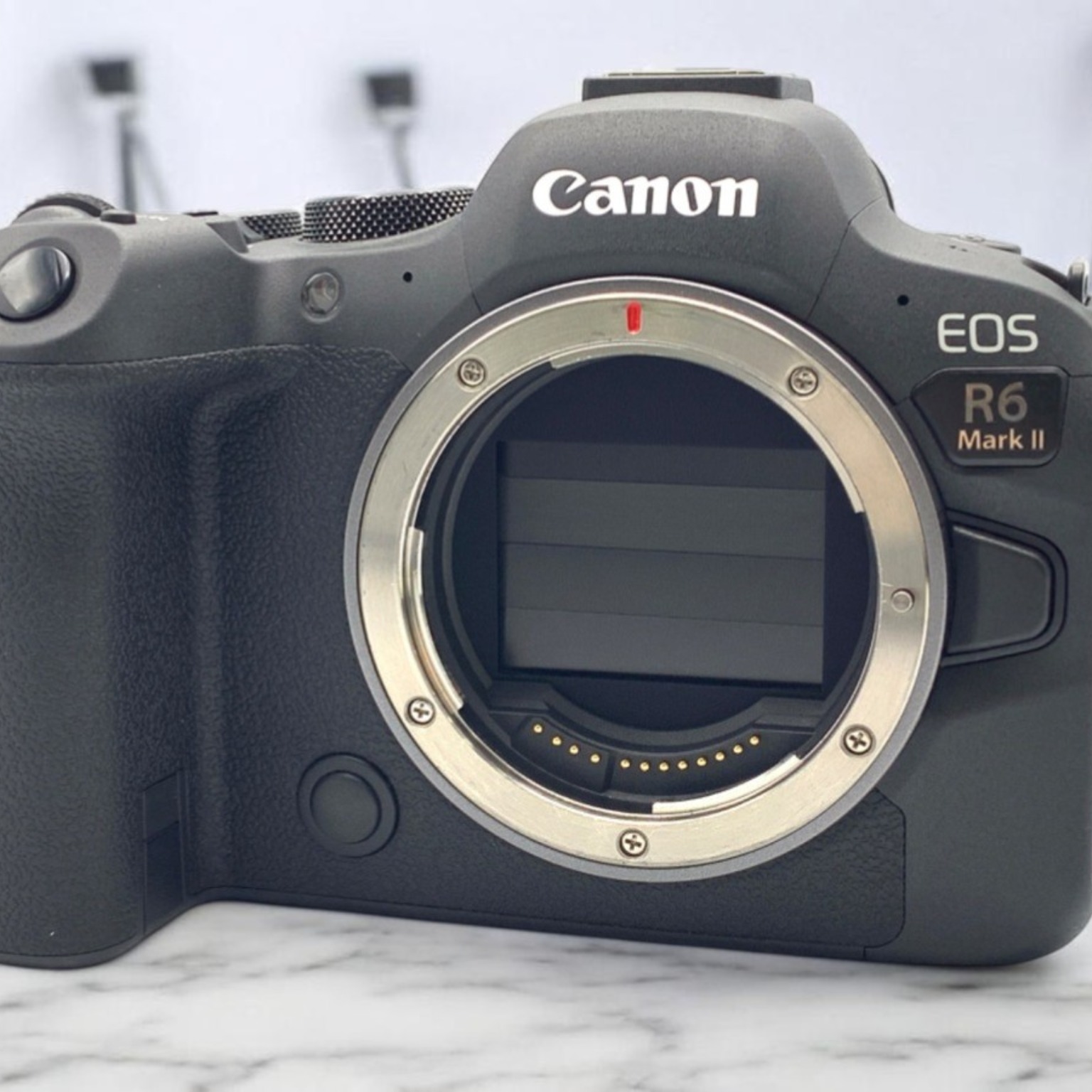 Canon EOS R6 Mark II ボディの中古 (美品)・¥213,350 by ひらのん