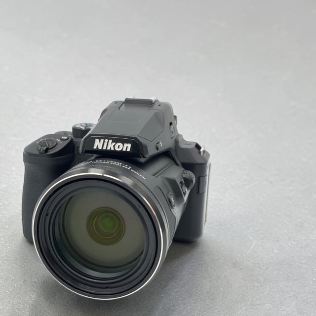 COOLPIX P950