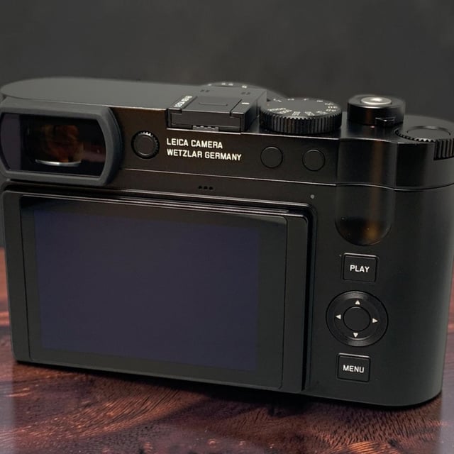 LEICA Q3 43