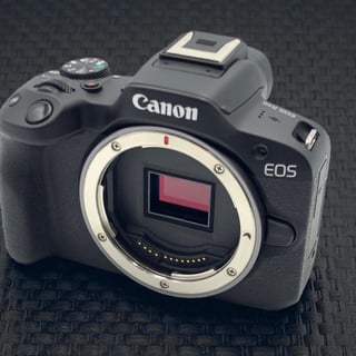 EOS R50 ボディ "ブラック"