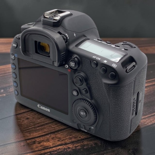 EOS 5D Mark IV ボディ