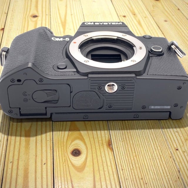 OM-5 ボディ