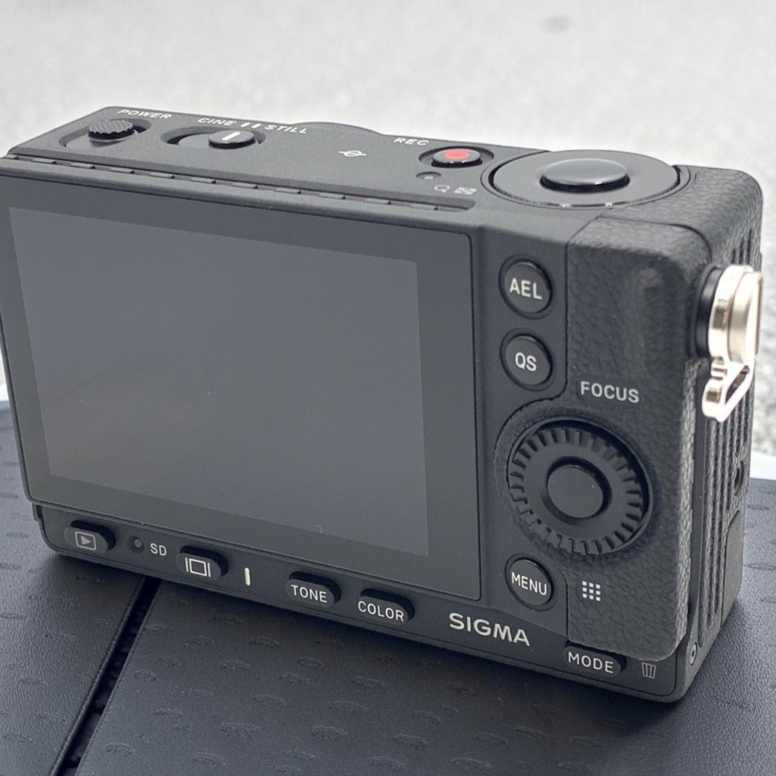 【中古】(シグマ) SIGMA fp ボディ トップカメラオンライン / 【中古】 シグマ(sigma) SIGMA fp ボディ