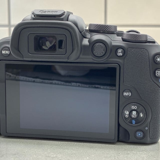 EOS R10 ボディ
