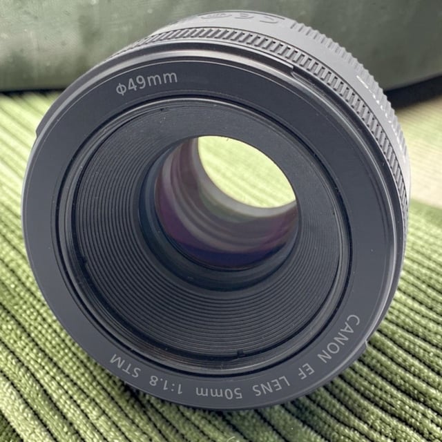 EF 50mm F1.8 STM