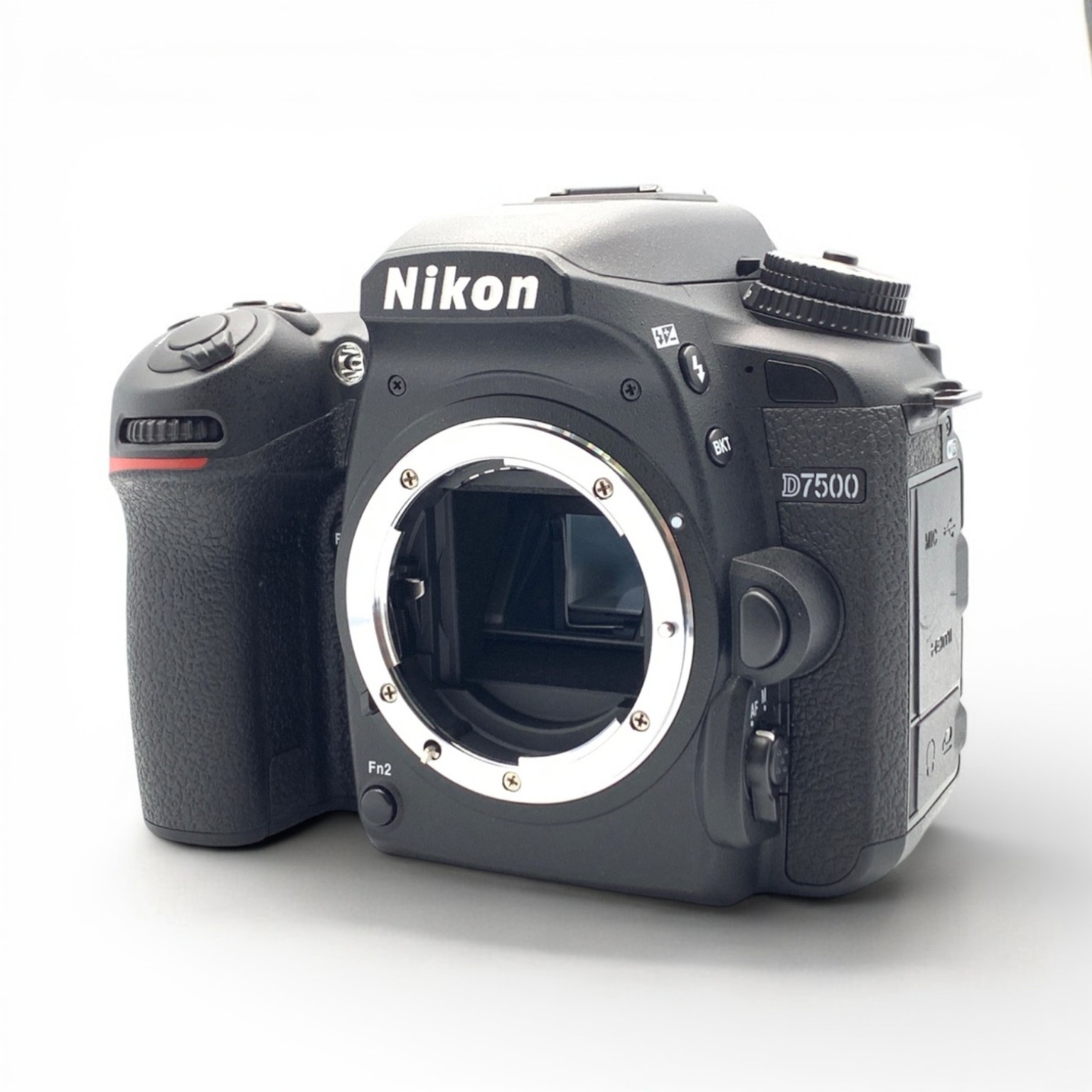 ニコン D5000 ボディの中古カメラを買うならみんなのカメラ