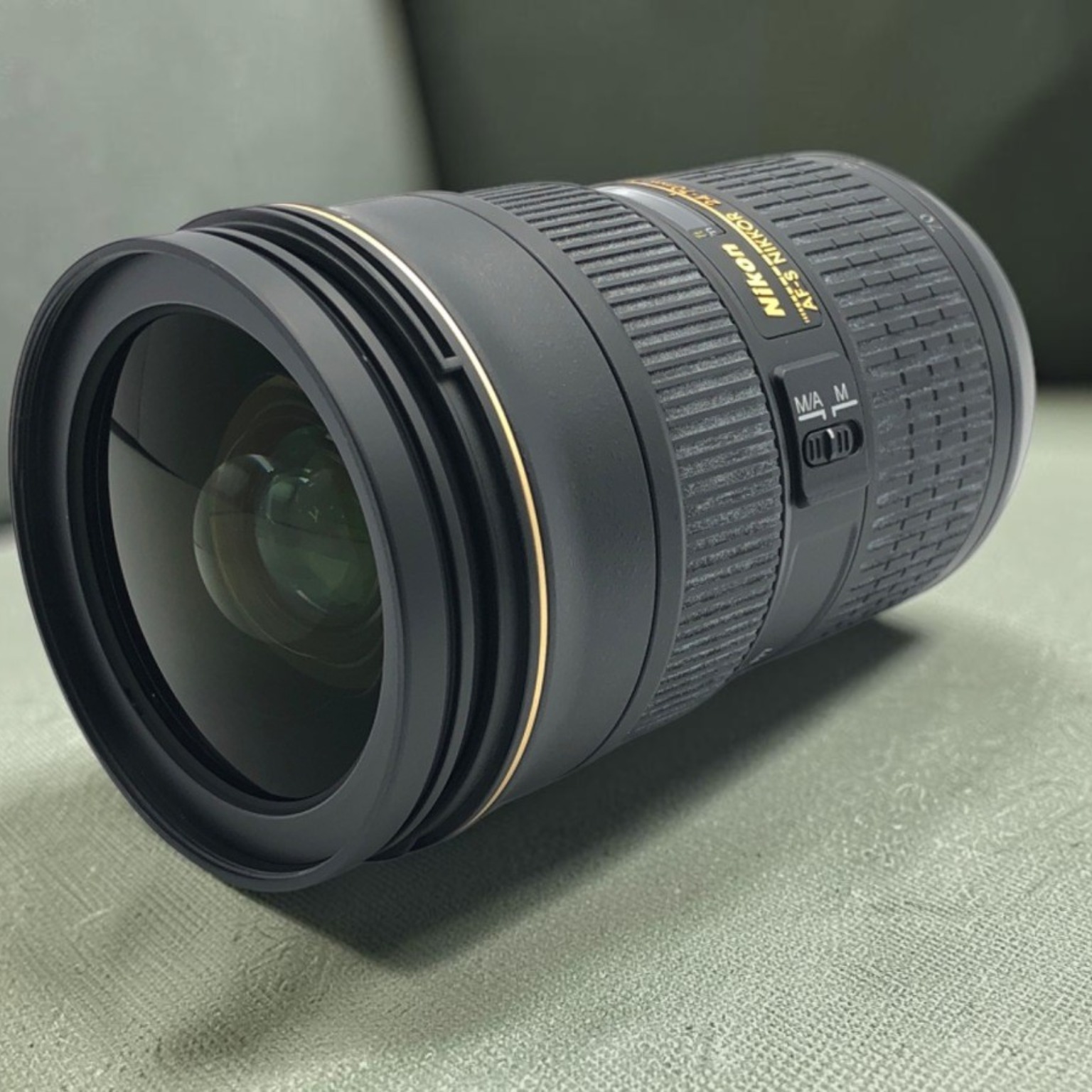 ニコン AF-S NIKKOR 24-70mm f/2.8G EDの中古 (美品)・¥74,800 by ま