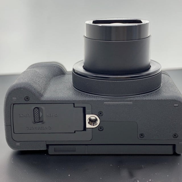 PowerShot V1
