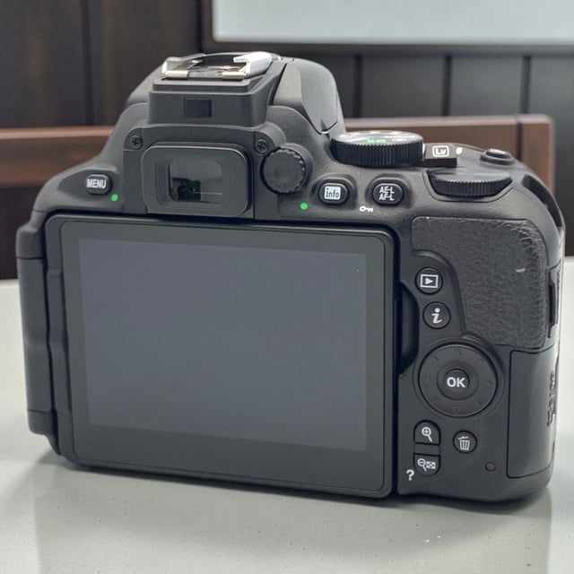 D5600 ボディ