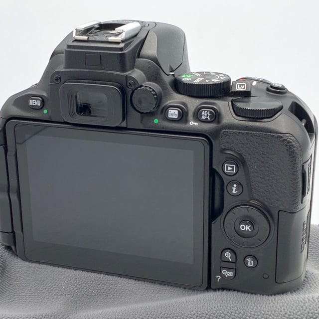 D5600 ボディ