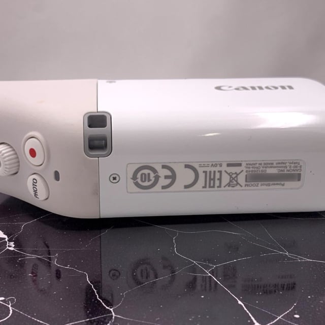 PowerShot ZOOM "ホワイト"