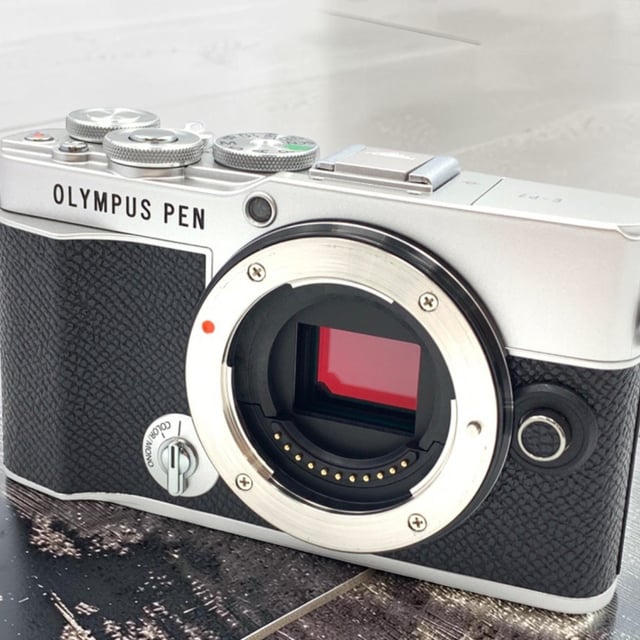 OLYMPUS PEN E-P7 ボディ