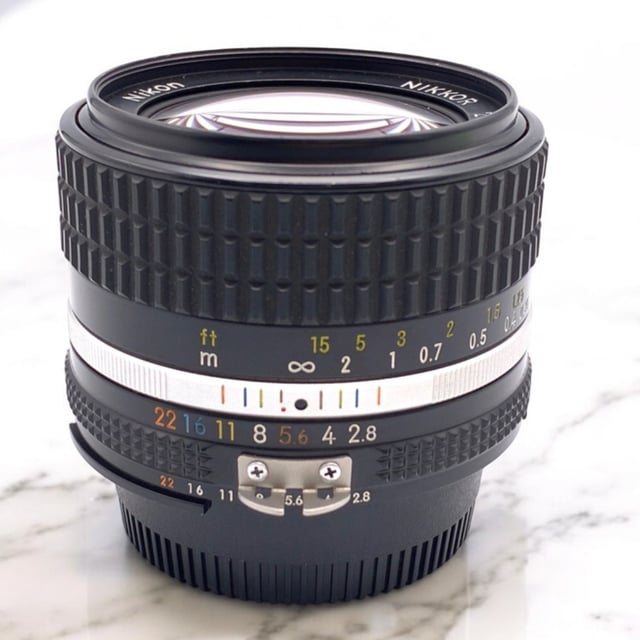 AI Nikkor 28mm f/2.8S