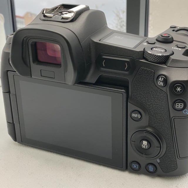 EOS R ボディ