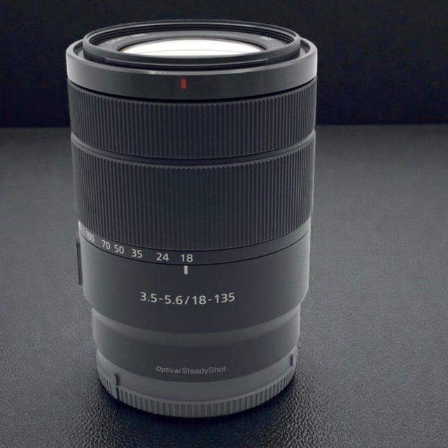 E 18-135mm F3.5-5.6 OSS SEL18135