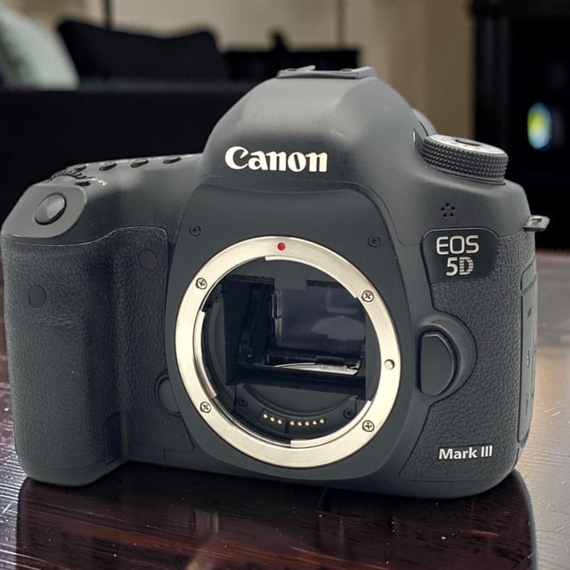 EOS 5D Mark III ボディ