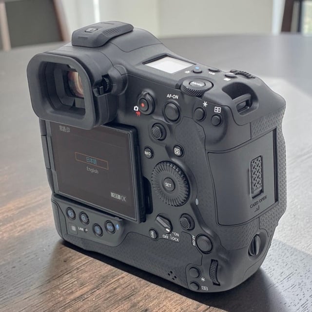 EOS R1 ボディ