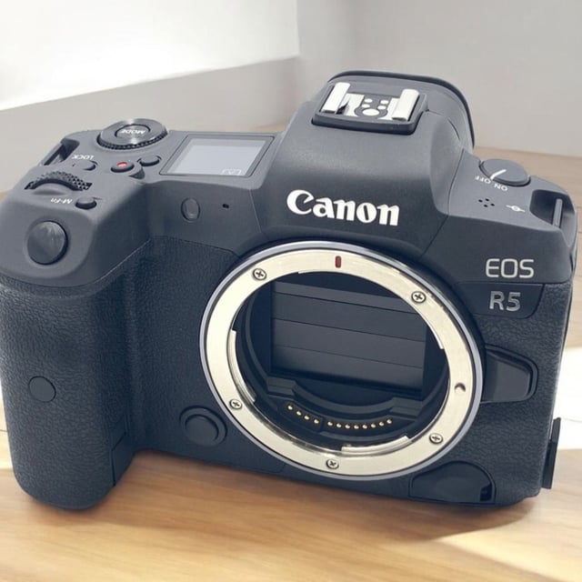 EOS R5 ボディ