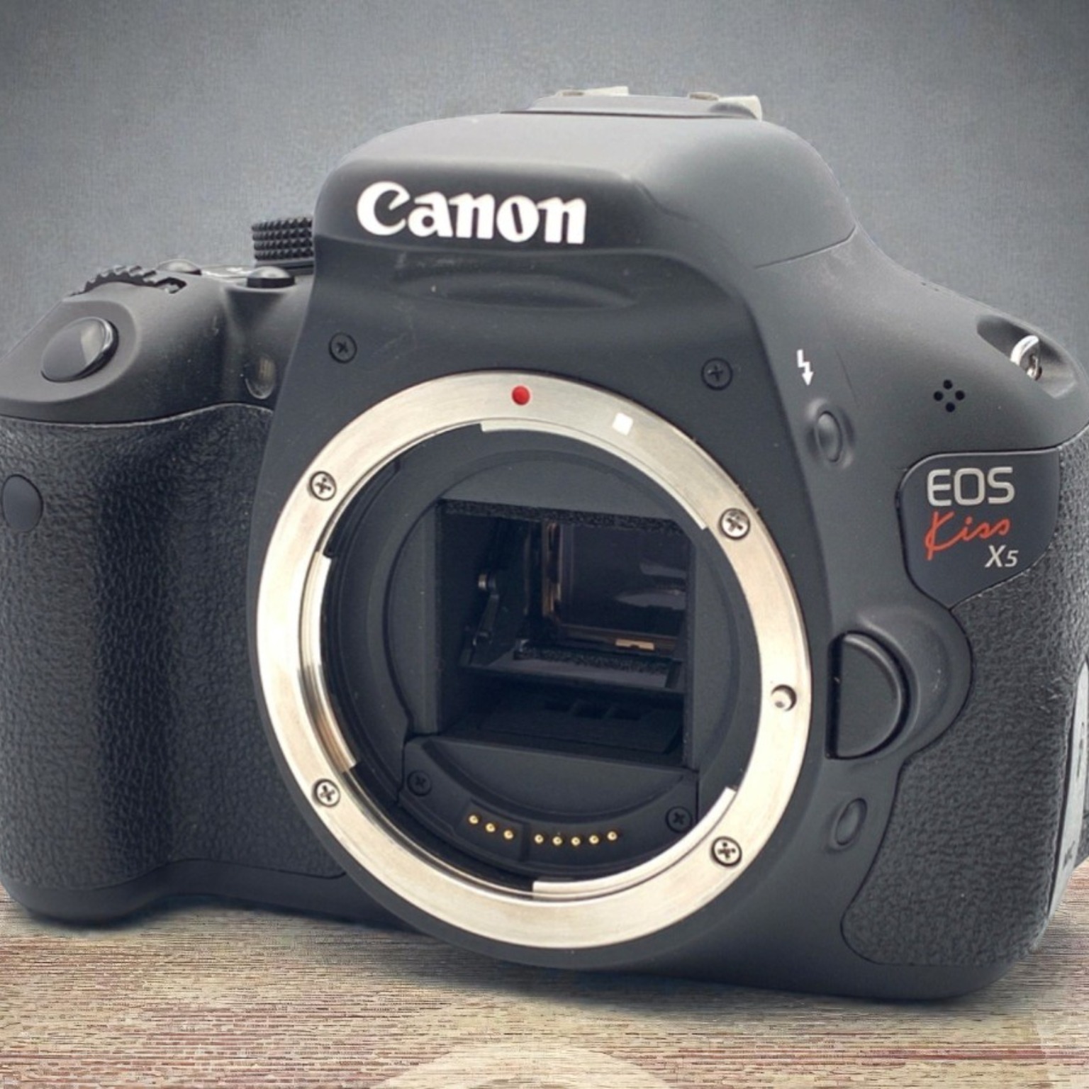 Canon EOS Kiss X5 ボディの中古 (美品)・¥13,440 | みんなのカメラ