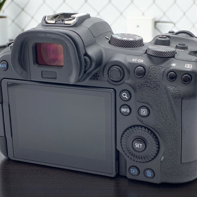 EOS R6 ボディ