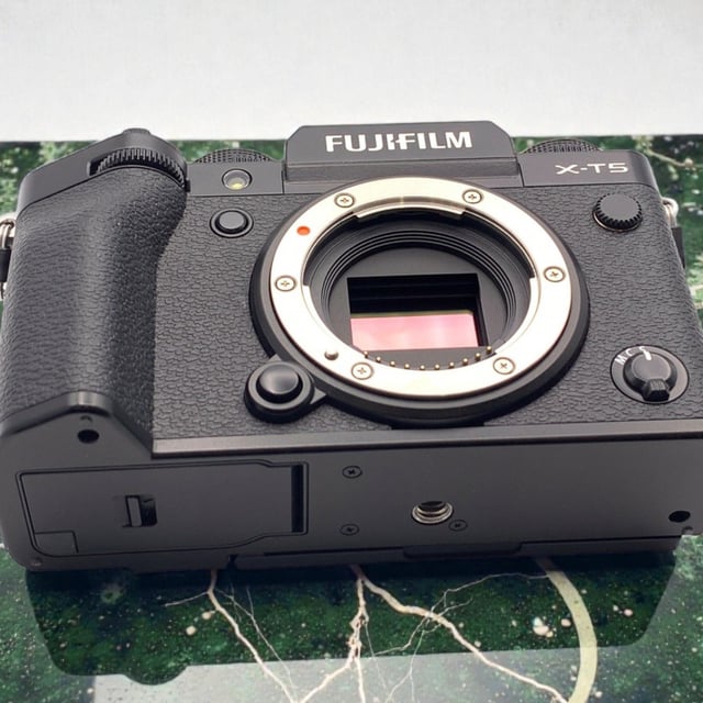 X-T5 ボディ "ブラック"