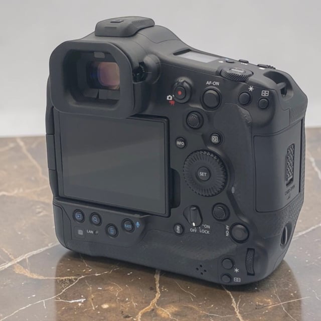 EOS R1 ボディ